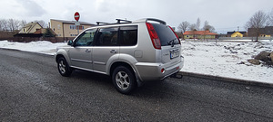Nissan xtrail (5 фото из 9)