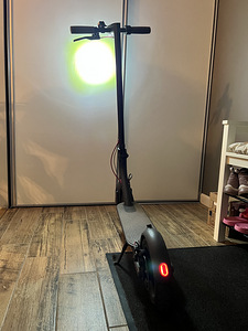 Xiaomi elektriline tõukeratas (3 foto / 3)