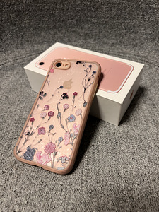 iPhone 7 128GB Rose gold (4 foto / 4)