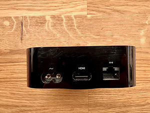 Apple TV 4K (2 фото из 2)