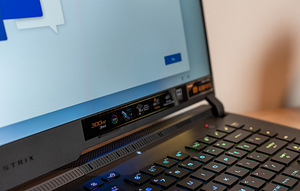 ASUS ROG STRIX SCAR 15.6 FHD (6 foto / 10)