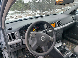 Opel Vectra C 2.2 114kw (9 foto / 12)