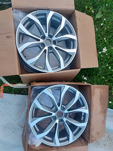 Audi 562 replica veljed 5x112 19x8 2tk uued (1 foto / 4)