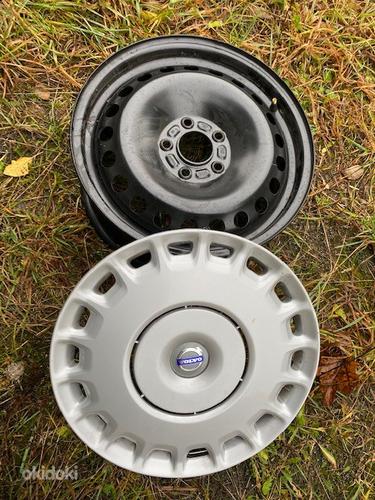 Volvo новые диски с колпаками, 4шт (фото #2)