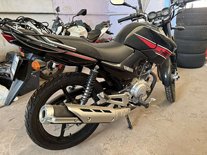 YAMAHA YBR 125 (1 foto / 8)