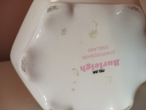 Kannud Inglismaa 0,5 l (6 foto / 6)