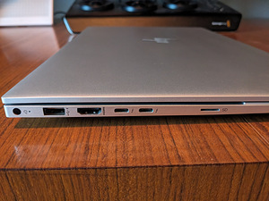 HP Envy 15 15.6" 4K | i9-10885H | 32GB | 1TB SSD | RTX2060 (5 foto / 6)