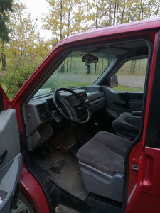 Volkswagen Transporter T4 2.4d (6 foto / 6)