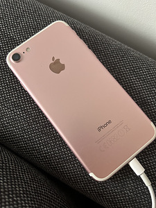 iPhone 7/ Rose Gold (3 foto / 3)
