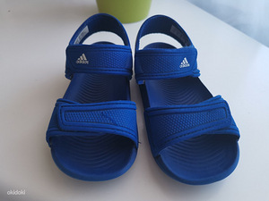 Сандалии Adidas 25 (1 фото из 3)