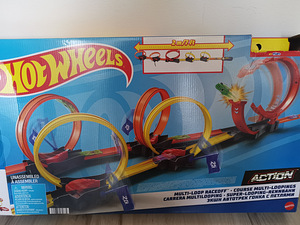Hot wheels autorada + 2 autot (2 foto / 3)