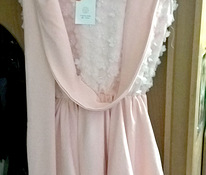 Розовое платье с двойной юбкой и широким поясом