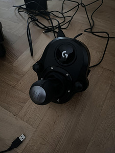 Logitech G923 TRUEFORCE Racing wheel (3 foto / 4)