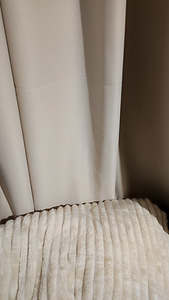 Komplekt: täispimendavad kardinad+pleed 215×220 UUS (6 foto / 6)