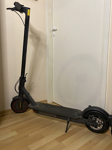 Elektritõukeratas Xiaomi Mi Electric Pro 2 (1 foto / 2)