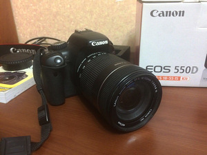 Зеркальный фотоаппарат Canon 550D Kit 18-135mm