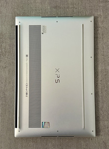 Dell XPS 15 9500 i9-10885H/16GB/1TB/GTX1650Ti (2 foto / 8)