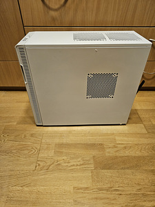 PC-Fractal Design: Ryzen 5 5600X, RAM32GB, GTX1650, SSD+HDD (6 foto / 6)
