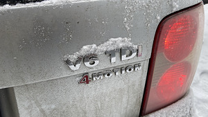 Volkswagen Passat HIGHLINE 4-MOTION (11 foto / 12)