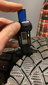 225/50 R18 Dunpol SP Winter Sport m+s lamellrehvid (6 foto / 7)