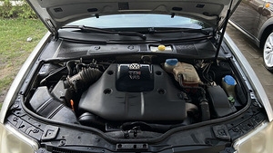 VW Passat 4-MOTION HIGHLINE (6 фото из 6)