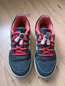 Tossud Adidas, s.31 (2 foto / 4)
