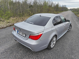 BMW 530d xdrive (4 foto / 9)