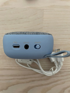 Bluetooth квадратный динамик (2 фото из 3)