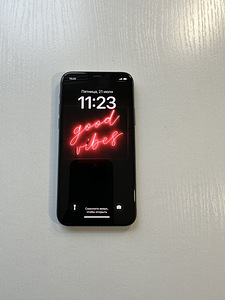 iPhone 11 про 64гб (3 фото из 4)