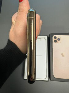 iPhone 11 Pro Max, 256GB, Gold (4 foto / 6)