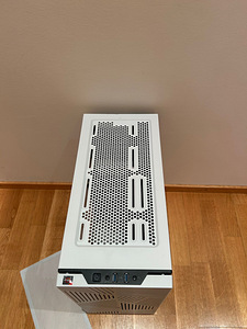 Lauaarvuti (gaming PC) (6 foto / 8)