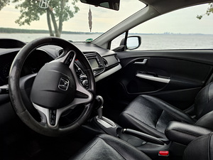 Honda Insight 1.3 65kB 2013a (10 foto / 13)