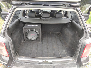Volkswagen Passat (7 foto / 8)