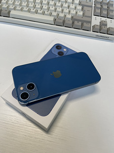 iPhone 13 Blue 128gb (2 foto / 3)