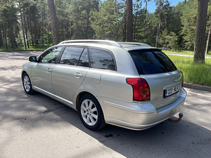 Toyota Avensis 2.4 bens automatic 2006 (5 фото из 10)