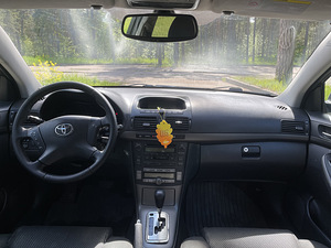 Toyota Avensis 2.4 bens automatic 2006 (8 фото из 10)