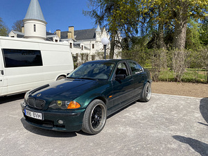 BMW 328i (3 foto / 3)
