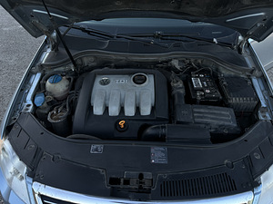 Vw passat 1.9 77kw (6 foto / 6)