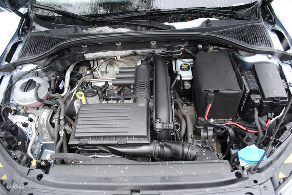 Škoda Octavia Elegance Plus 1.4 TSI 103кВт (фото #11)