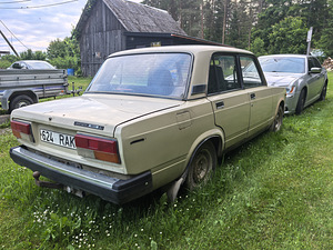 Lada 2107 (Vaz 2107) (3 foto / 6)