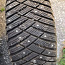 Goodyear 205 / 55r16 шипованные шины (фото #1)