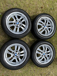 Диски бмв r16 (2 фото из 5)