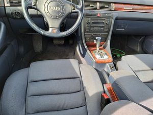 Audi A6 2,5TD quattro 2000 a. (4 foto / 6)