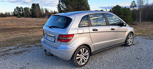 Mercedes-Benz B 180 2.0 80kW (5 foto / 9)