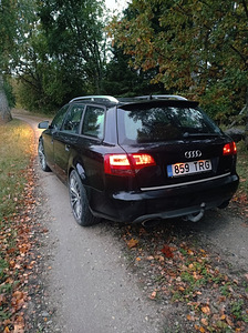 Audi A4 3.0 150kW (2 foto / 8)