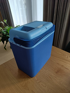 Külmakast 21L 12V 5.5A auto pistikuga (3 foto / 8)