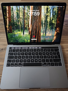 MacBook Pro 13 - 2019 (1 foto / 7)