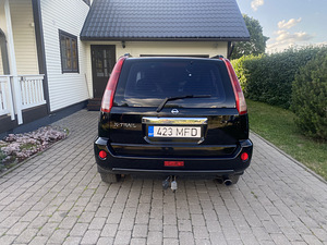 Nissan X-Trail (3 foto / 9)