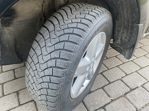 Nissan X-Trail (9 foto / 9)