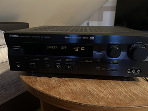 Yamaha RX-V496RDS Võimendi (1 foto / 4)